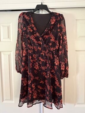 NWT Cupshe Long-Sleeve Floral lightweight Dress